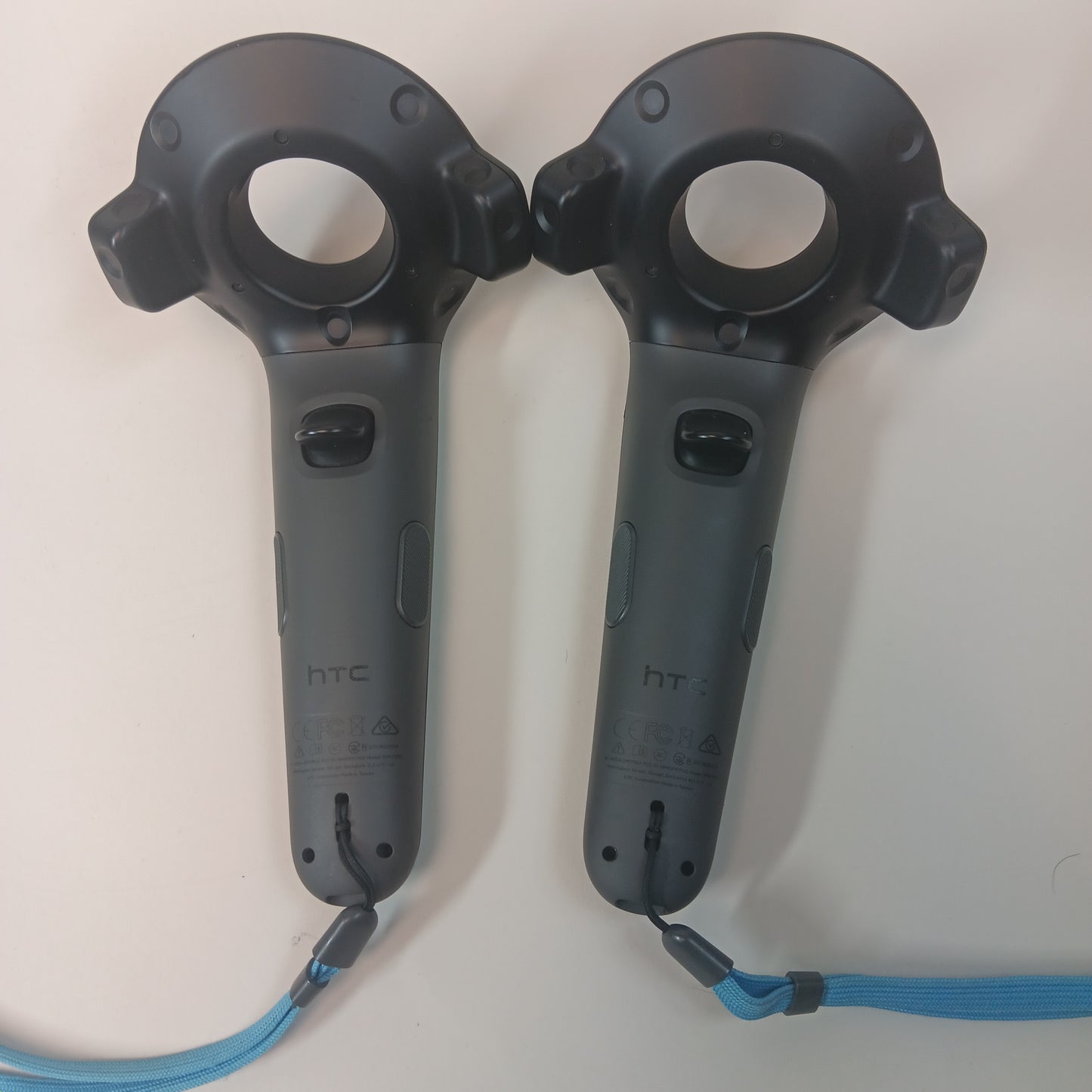 HTC Vive Pro Full Kit Standalone All-in-One VR Headset 2PU6100