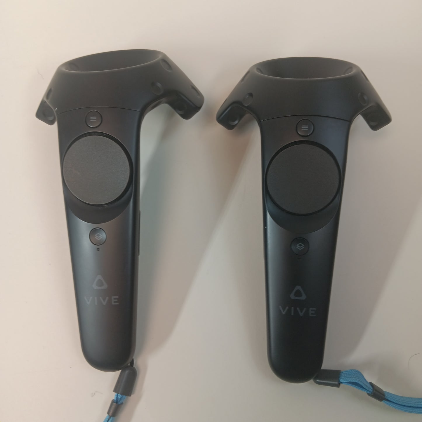 HTC Vive Pro Full Kit Standalone All-in-One VR Headset 2PU6100