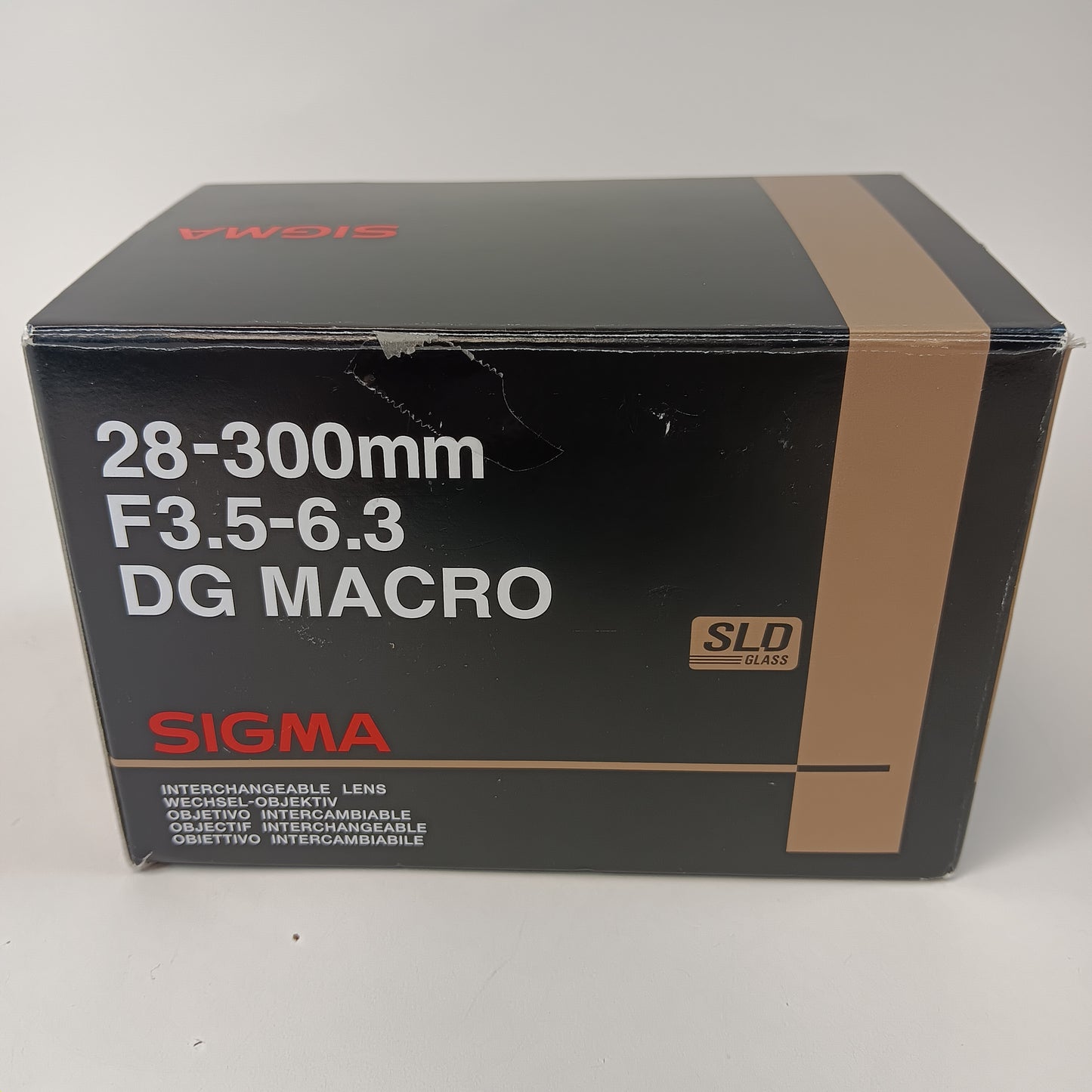 Sigma 28-300mm f/3.5-6.3 DG Macro AF Zoom Lens With Hood For Nikon
