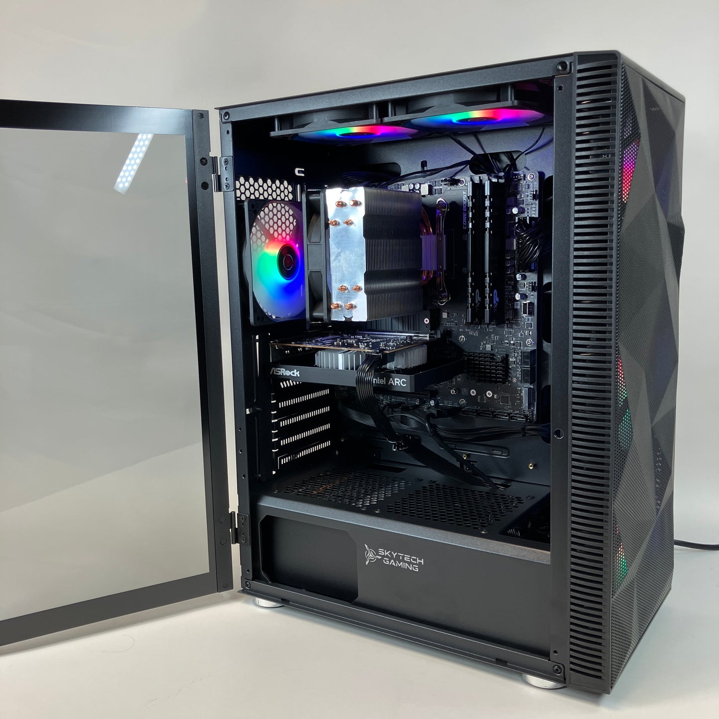 Skytech Custom PC Ryzen 5 5600 3.50GHz 8GB RAM 1TB SSD ASRock Intel Arc A380