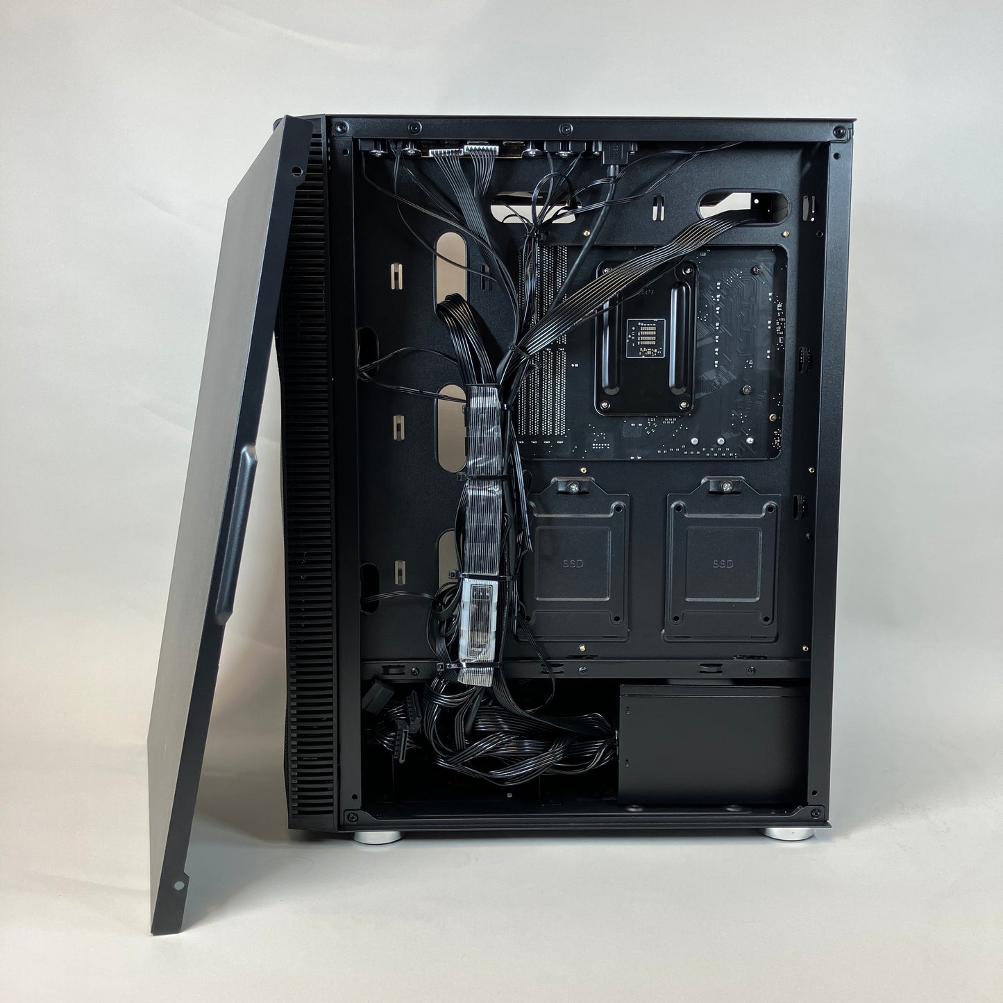 Skytech Custom PC Ryzen 5 5600 3.50GHz 8GB RAM 1TB SSD ASRock Intel Arc A380