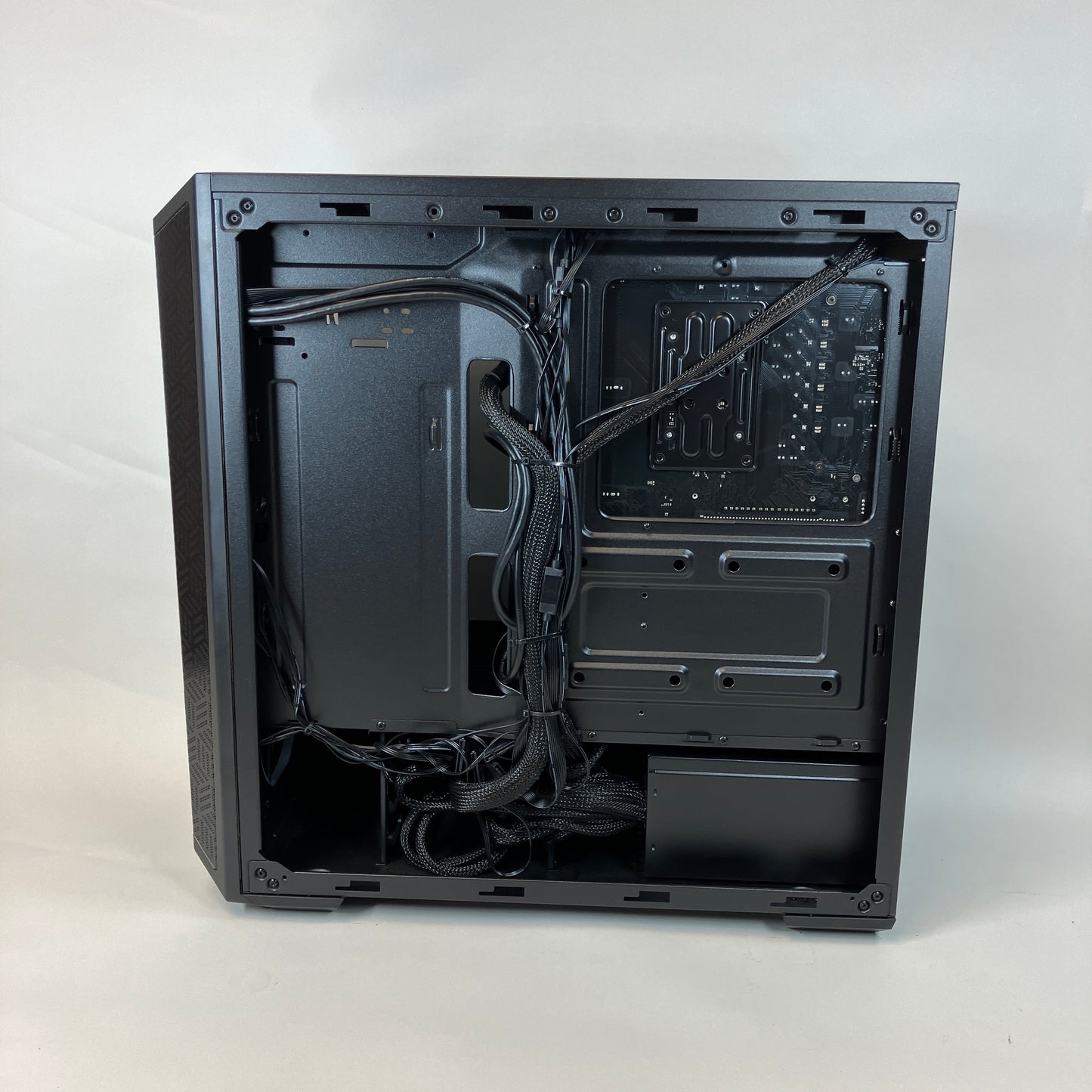 CyberPower C-Series Ryzen 5 7600 3.80GHz 16GB RAM 1TB SSD AMD Radeon RX 7600