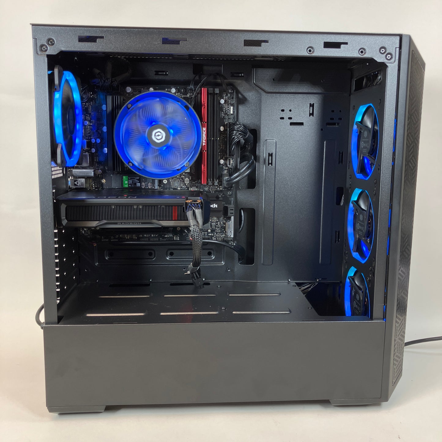 CyberPower C-Series Ryzen 5 7600 3.80GHz 16GB RAM 1TB SSD AMD Radeon RX 7600