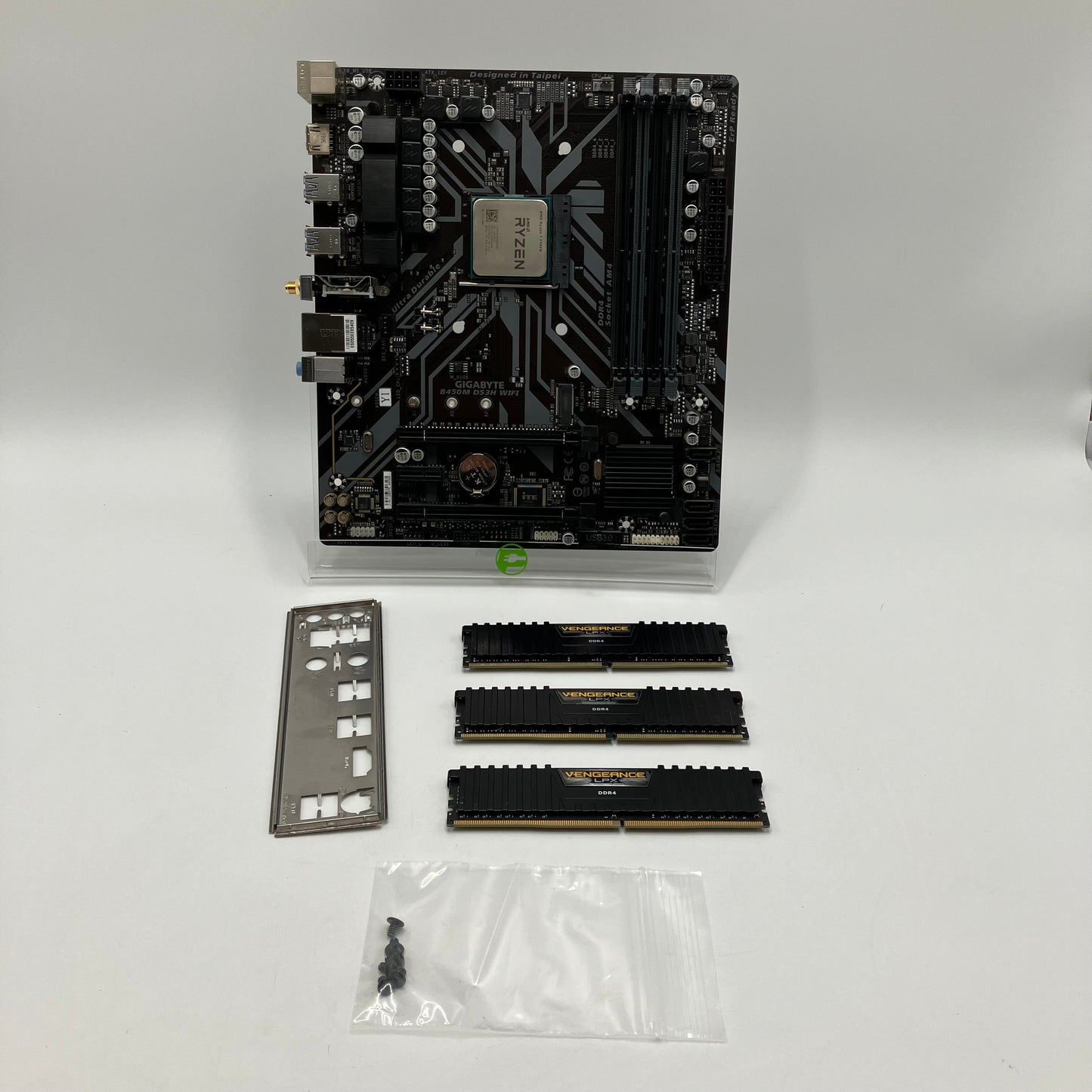 Gigabyte B450M Ds3H WiFi CF AM4 microATX AMD Ryzen 7 2700X Motherbroad CPU Combo