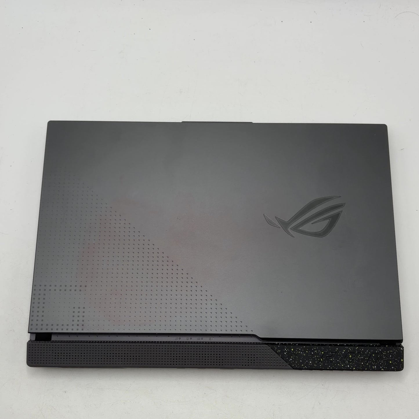 Asus ROG Strix G713 17.3" Ryzen 9 7940HX 16GB RAM 1TB SSD GeForce RTX 4050