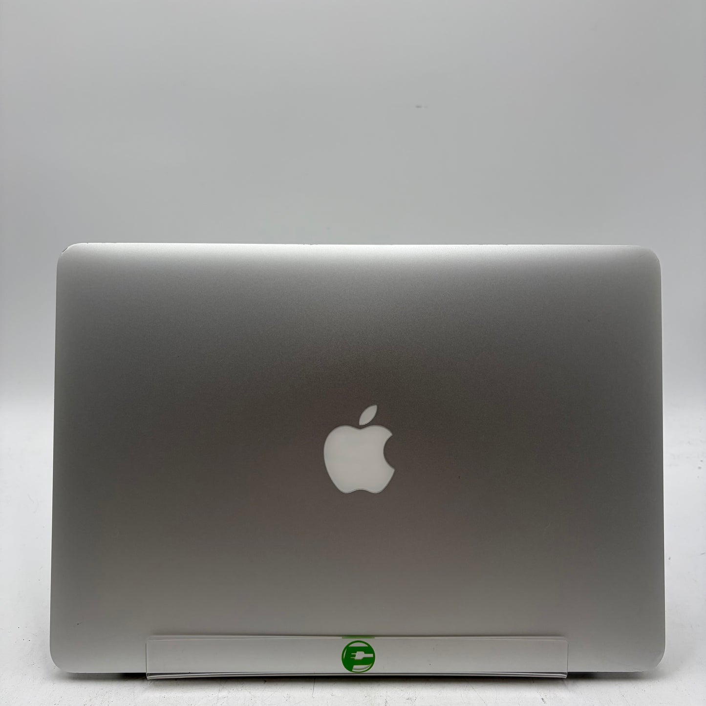 2017 Apple MacBook Air 13.3" i5 1.8GHz 8GB RAM 128GB SSD Silver A1466