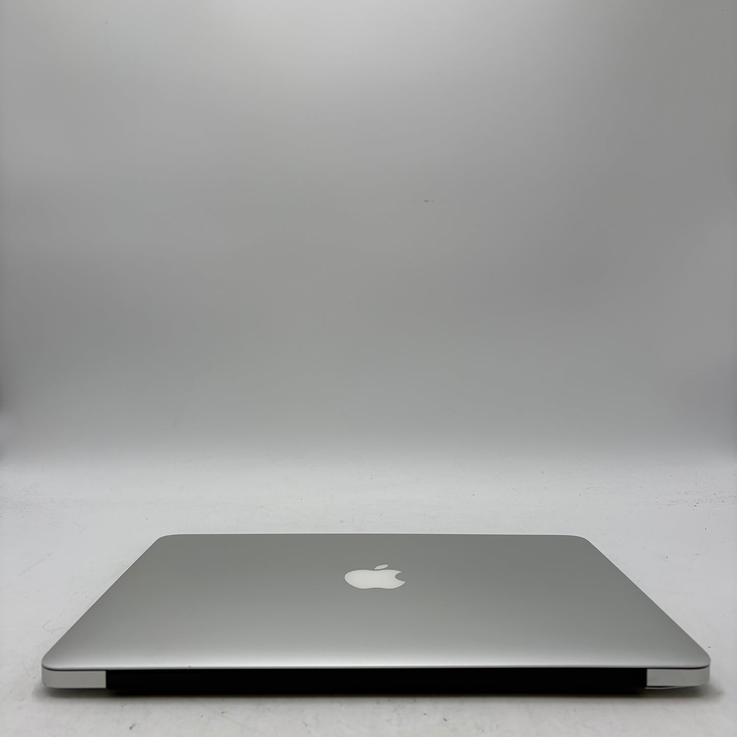 2017 Apple MacBook Air 13.3" i5 1.8GHz 8GB RAM 128GB SSD Silver A1466